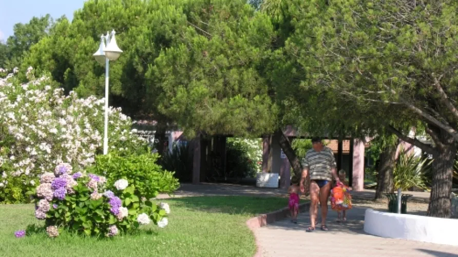 Camping Marina d'Erba Rossa
