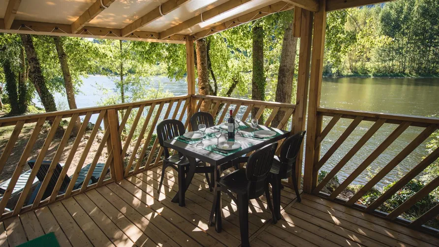 Camping LA RIVIERE