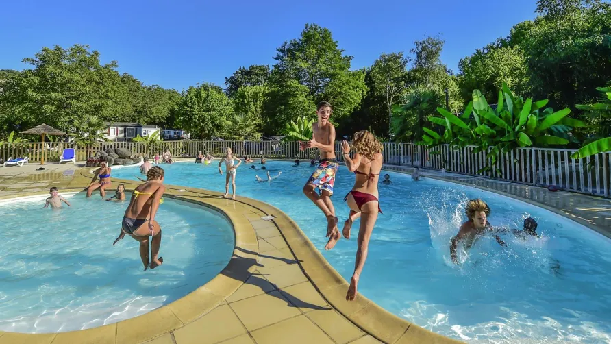 Camping LA RIVIERE