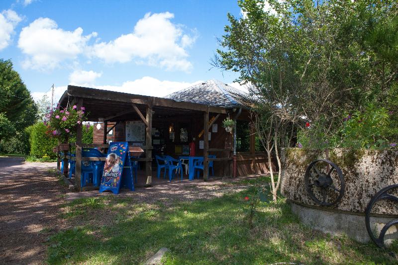 Camping les Genêts du Morvan