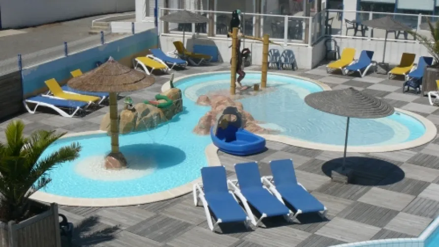Camping Eden Villages Le Caravan'Ile