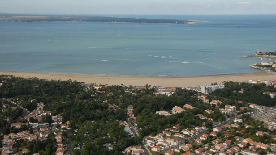 Camping Le Blayais et l'Alicat