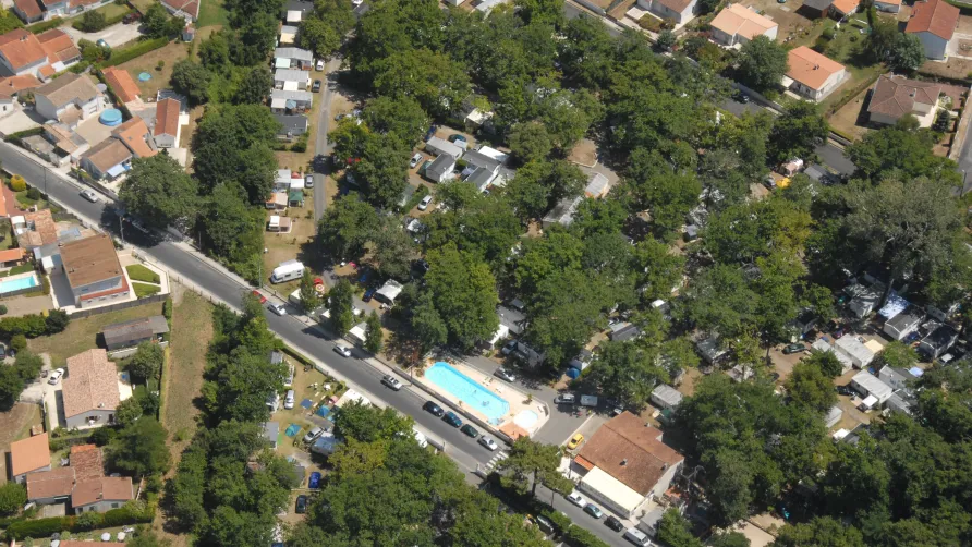 Camping Le Blayais et l'Alicat