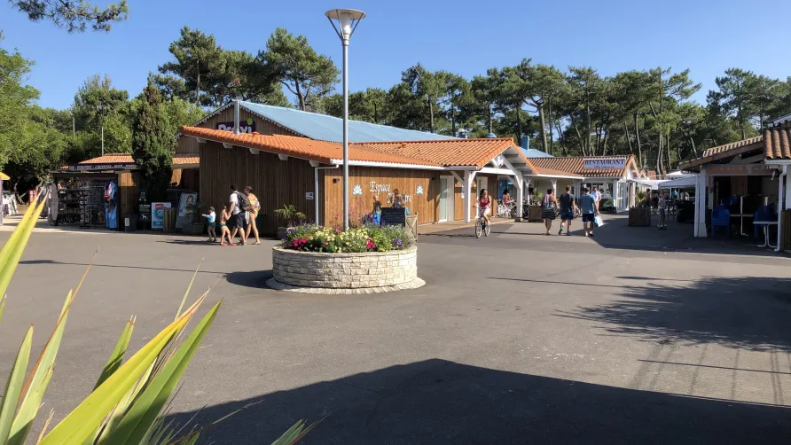 CLUB MARINA-LANDES
