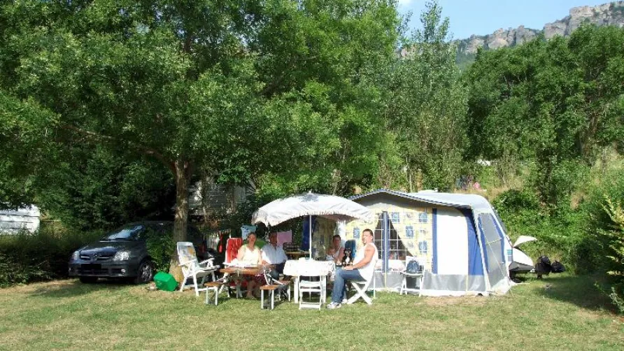 Camping LE ROC QUI PARLE