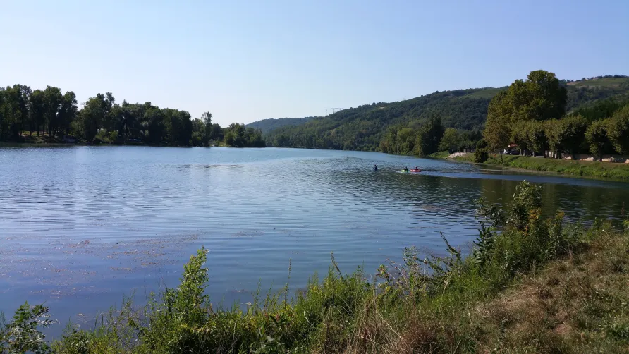 Aire naturelle de Camping Les Cerisiers
