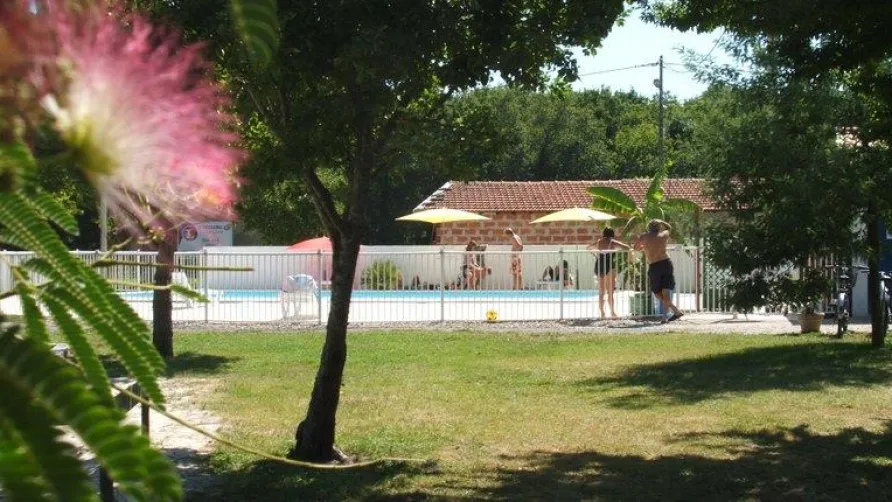Ushuaïa Villages - Camping La Chesnays ****