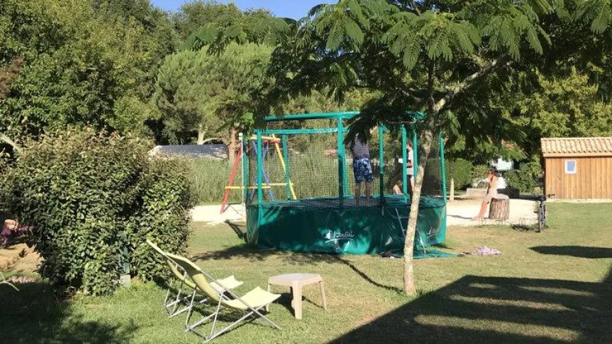 Ushuaïa Villages - Camping La Chesnays ****