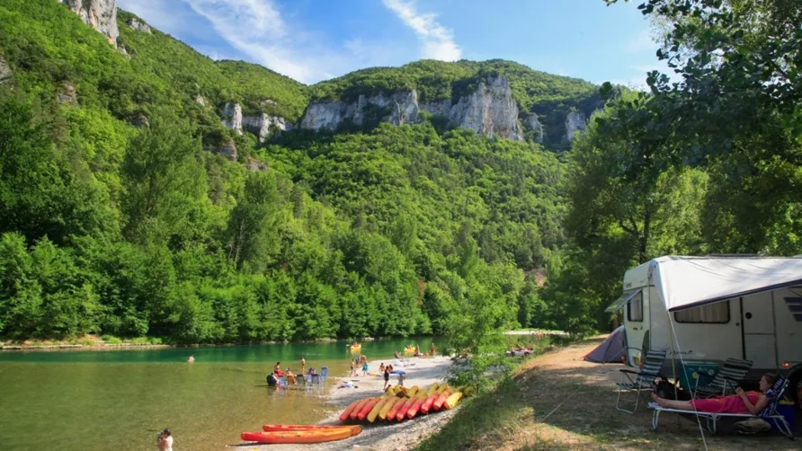 Flower Camping PEYRELADE