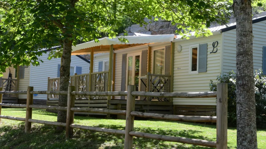 Flower Camping PEYRELADE
