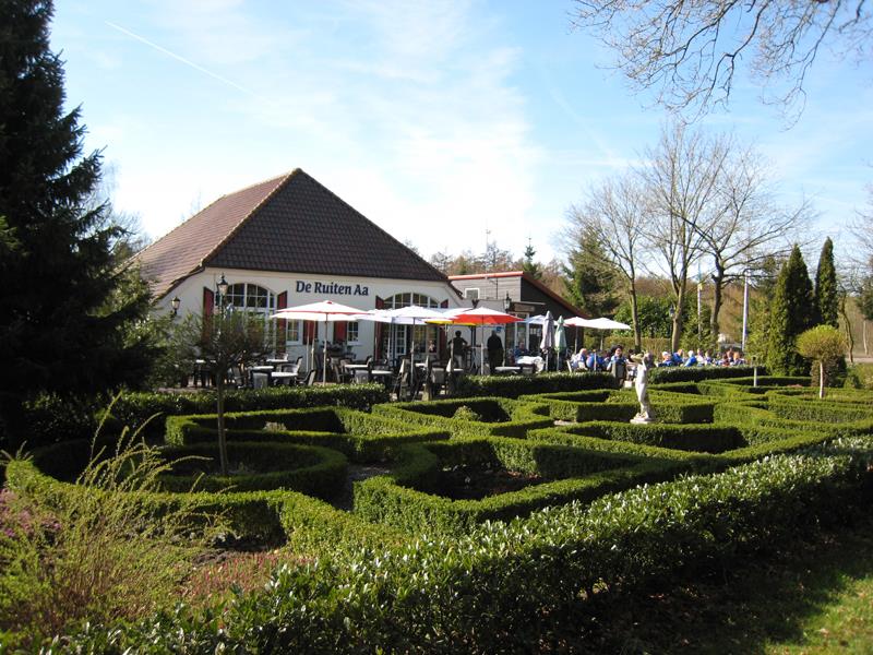Camping De Bronzen Eik