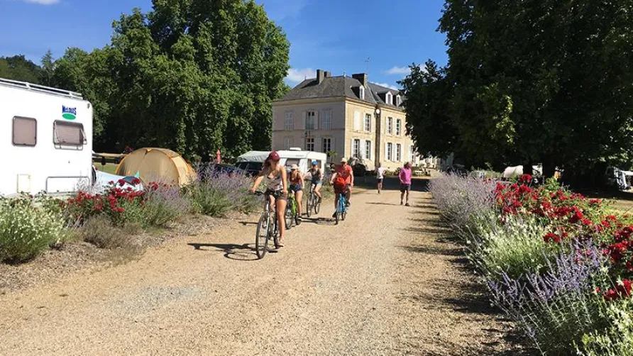 Castel Camping Château de Chanteloup