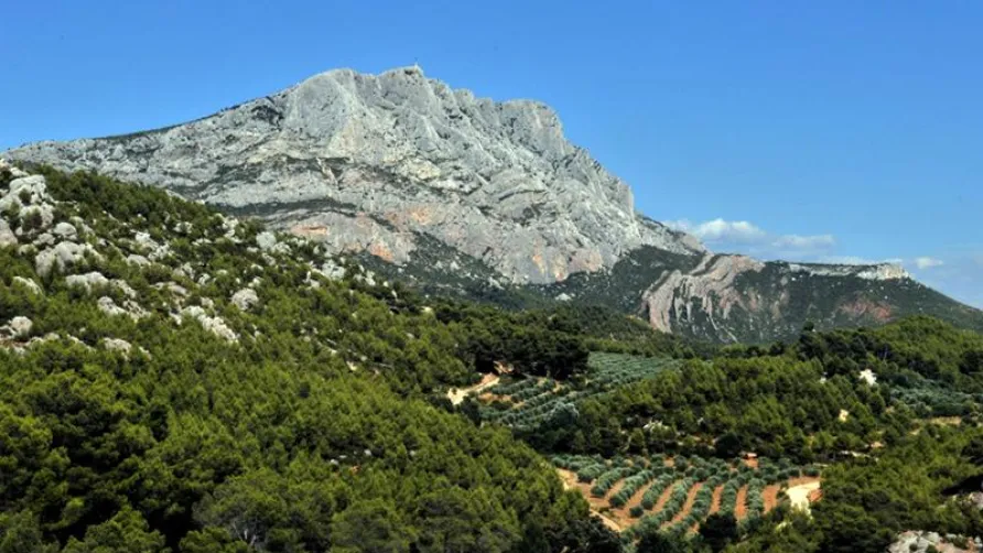 Camping le Cézanne Montagne Sainte-Victoire