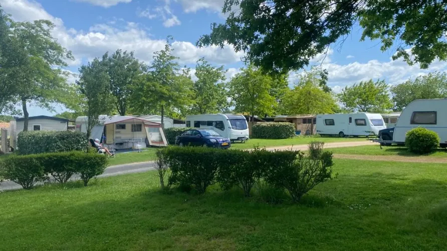 Flower Camping Val de Vie