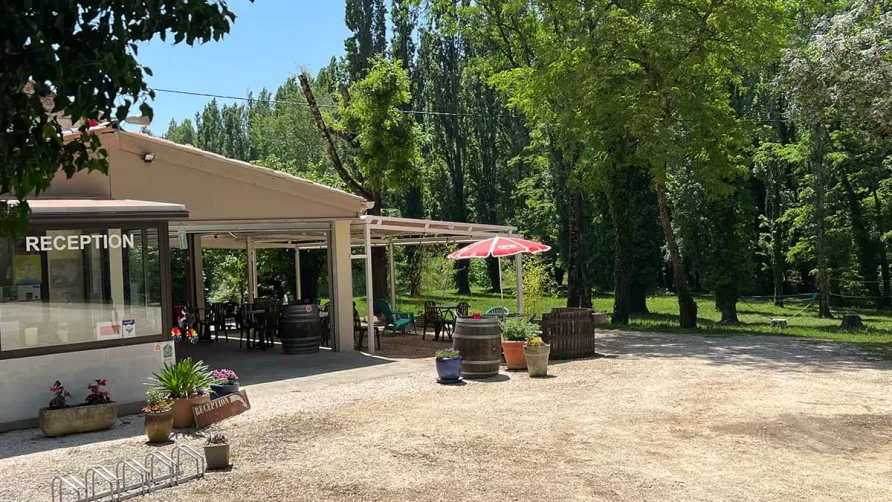 Camping  & Aire Naturelle Le Mas de Rome