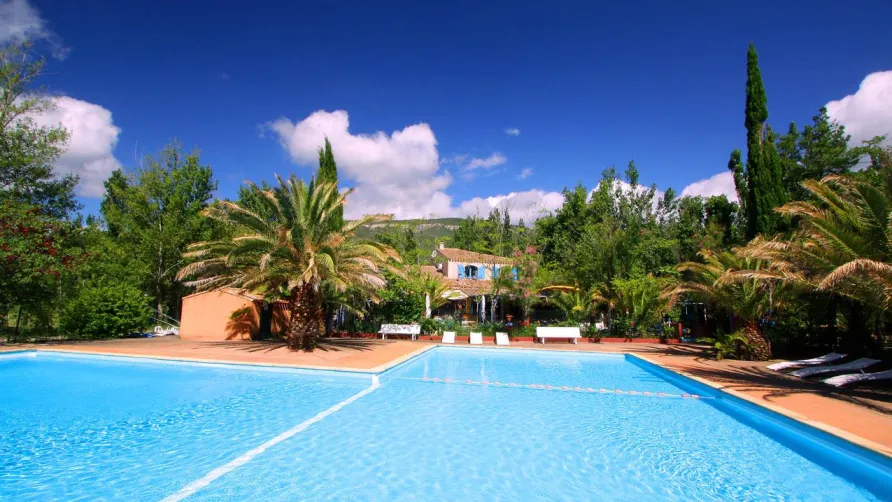 Camping La Peiriere