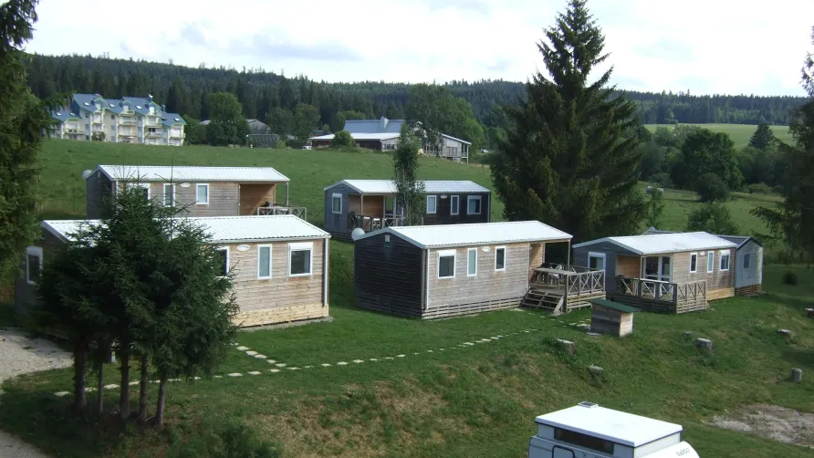CAMPING DU LAC DE REMORAY