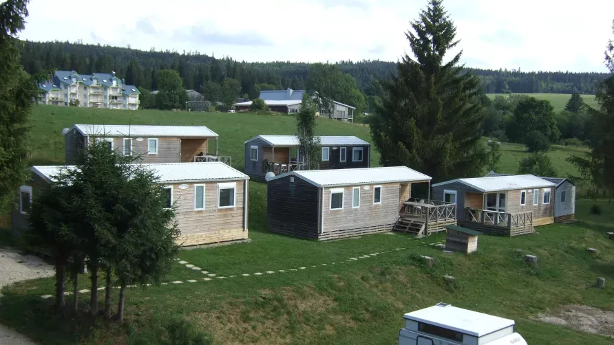 CAMPING DU LAC DE REMORAY
