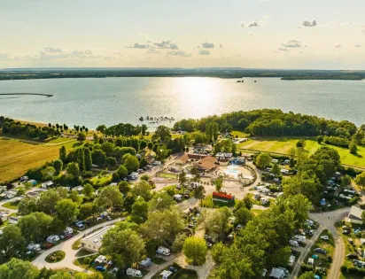Le Lac d'Orient