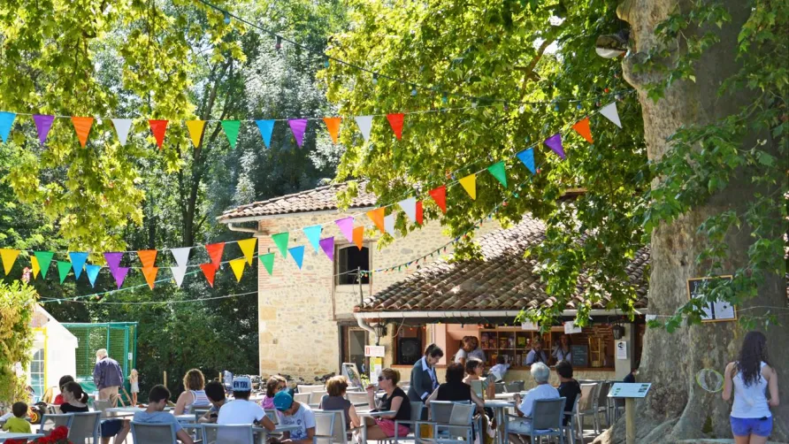 Le Moulin