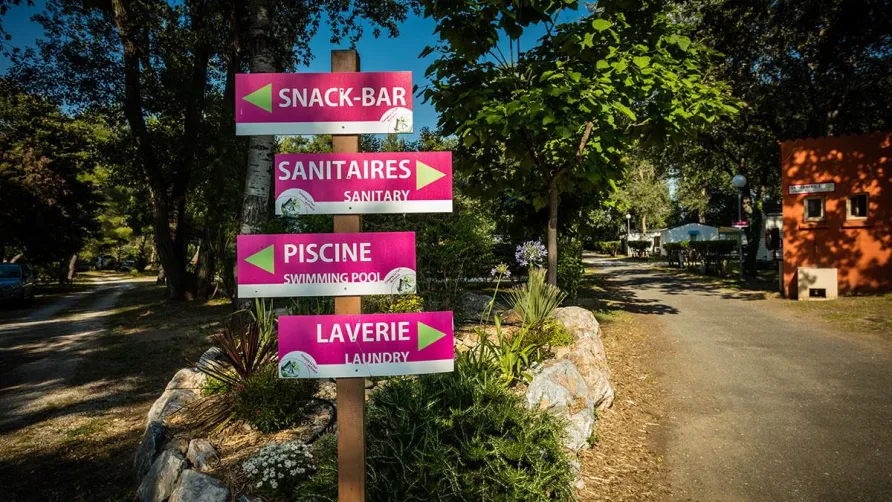 Camping La Tour de France***