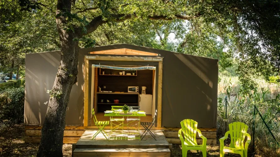 Camping La Tour de France***