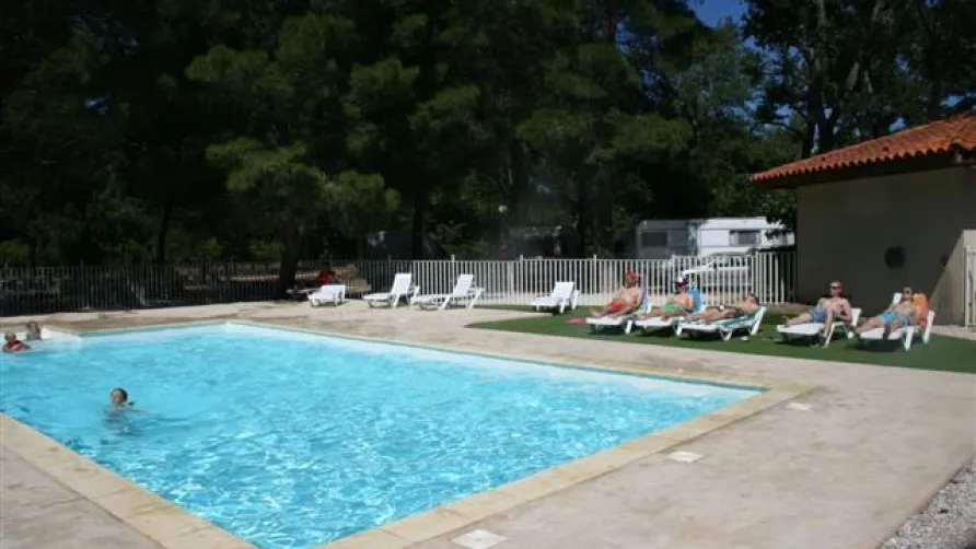 Camping La Tour de France***