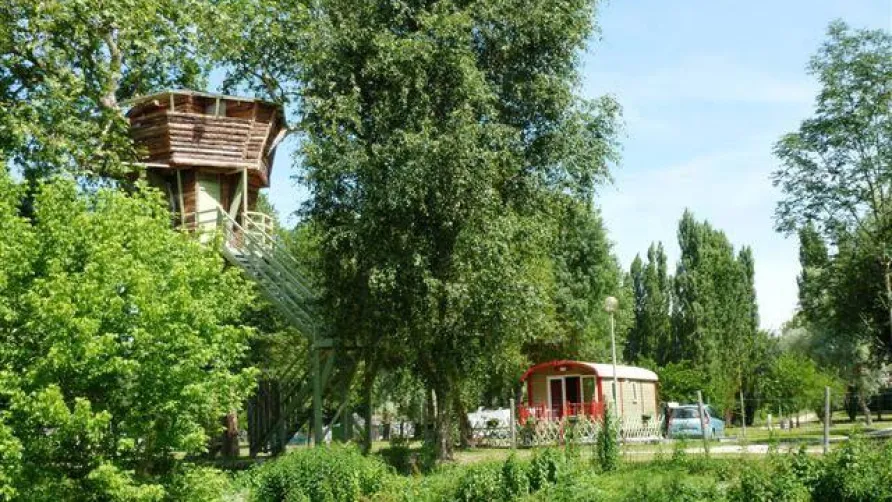 Camping Belle Rivière