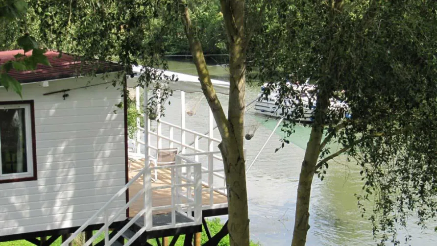 Camping Belle Rivière