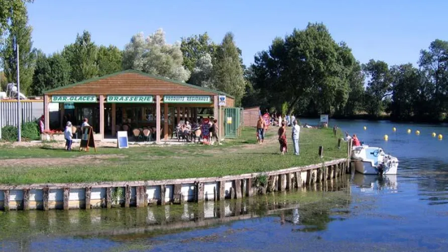 Camping Belle Rivière