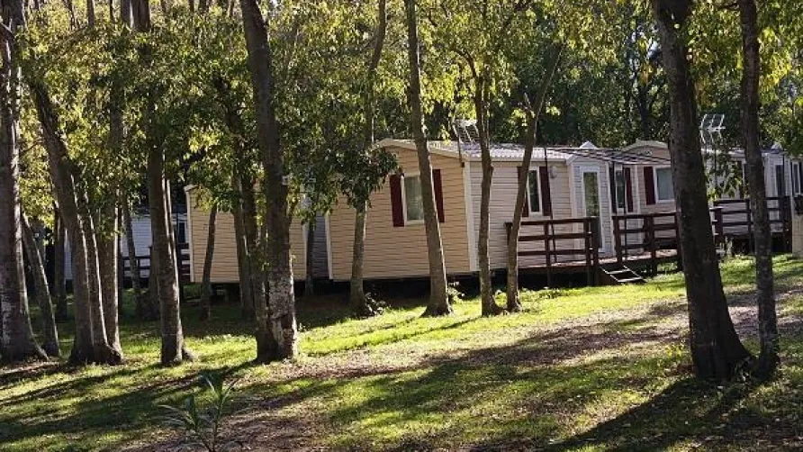 Camping Les Micocouliers