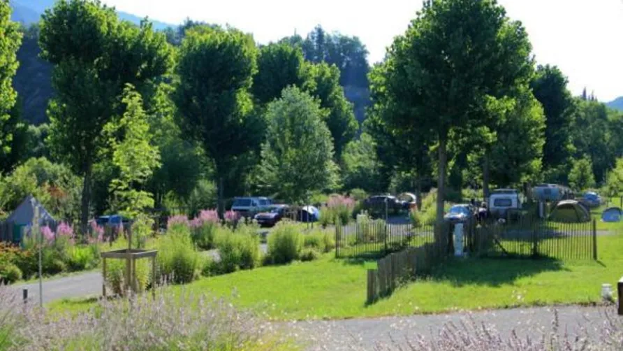 CAMPING LOU GOURDAN
