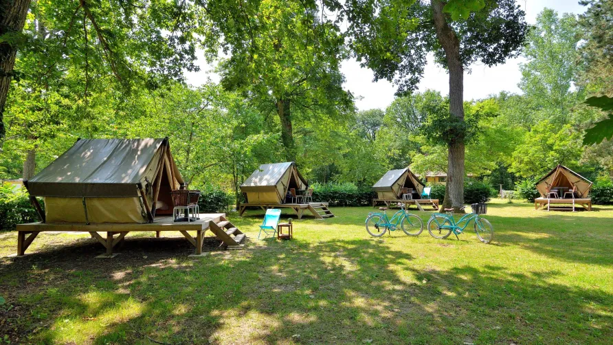 Camping Seasonova Etang de la Vallée