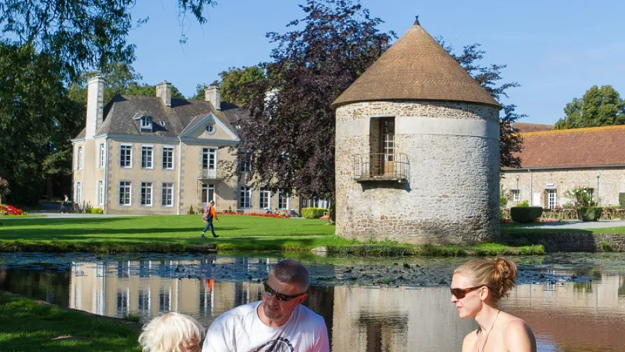 Castel Camping Château de Lez-Eaux