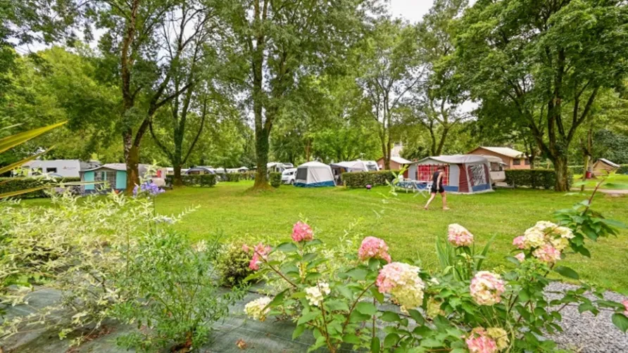 Camping Les Rives de l'Oust