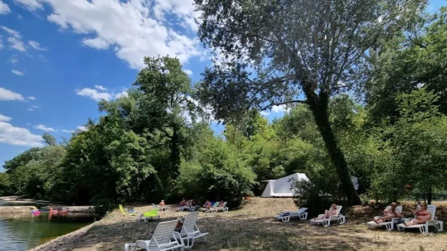 Camping Beau Rivage