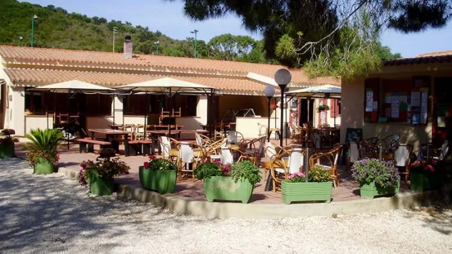 Calapineta Villaggio Camping