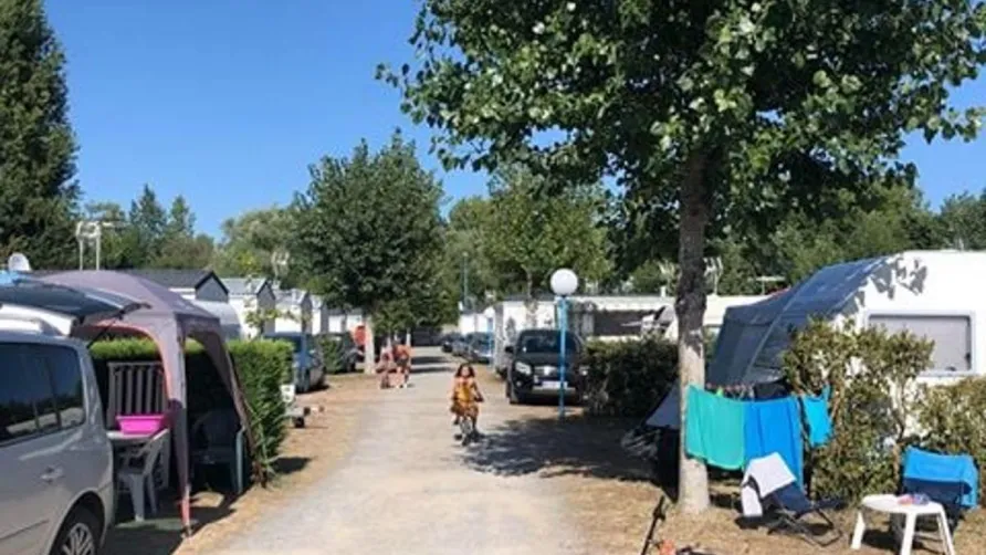 Camping Le Petit Bois