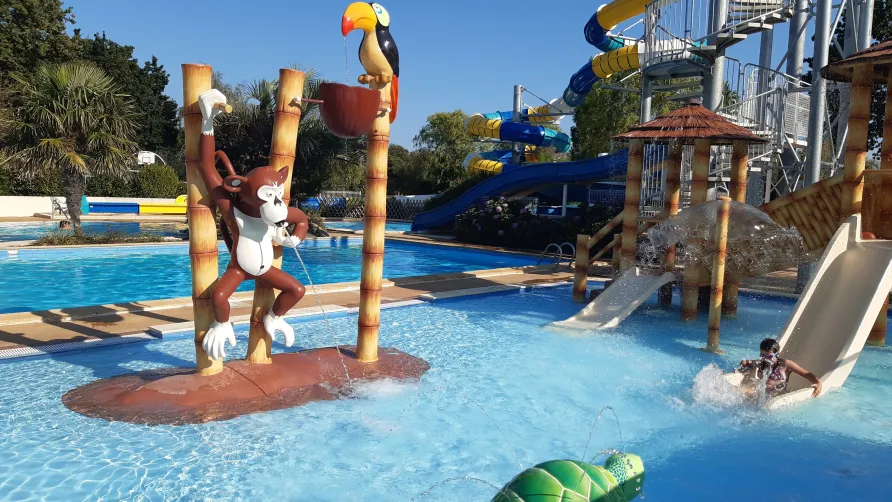 Camping DE LA PISCINE