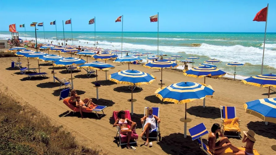 Baia Domizia Villaggio Camping