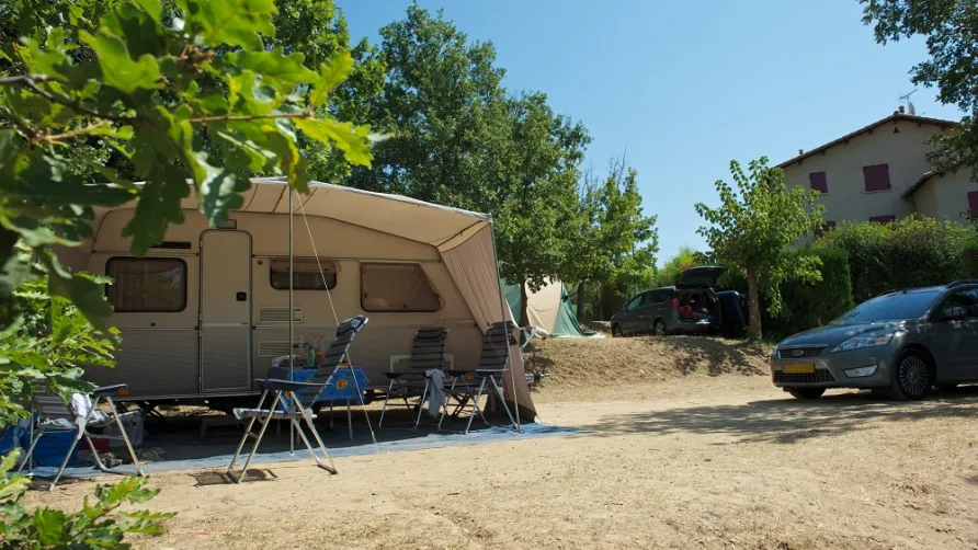 Camping La Garenne à Saint-Laurent-du-Pape / ARDECHE