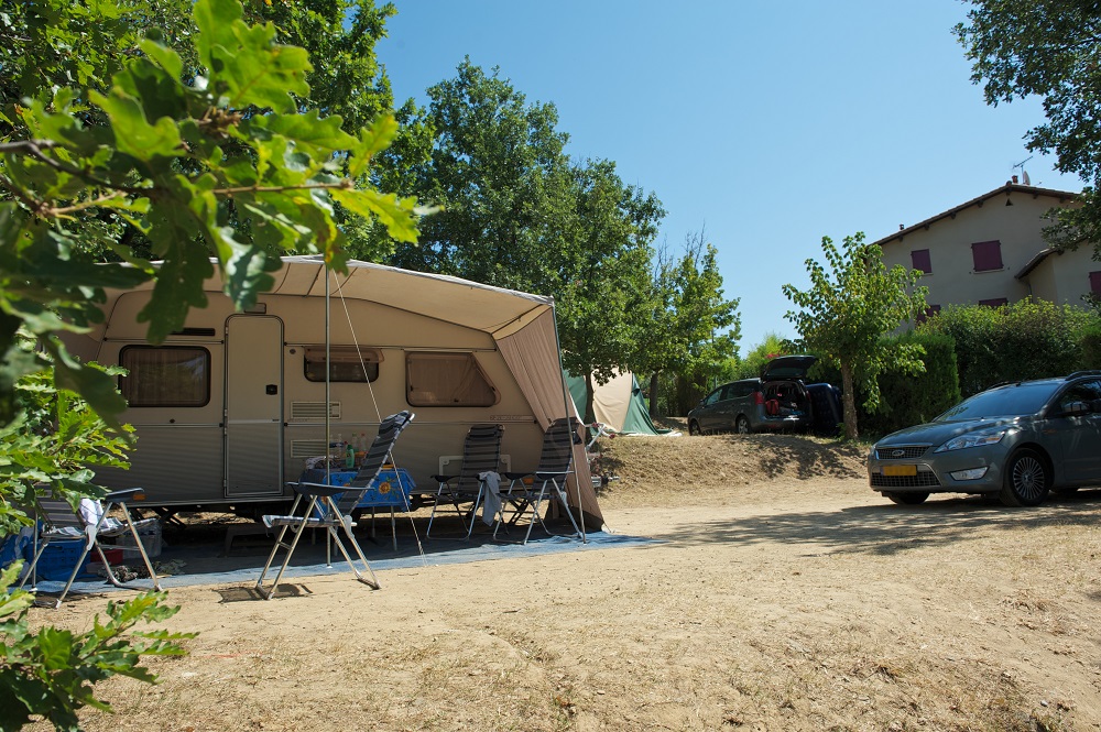 Camping La Garenne à Saint-Laurent-du-Pape / ARDECHE