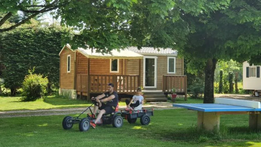 Camping Des 2 Rives
