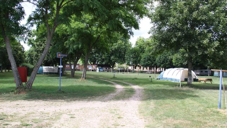 Camping Des 2 Rives