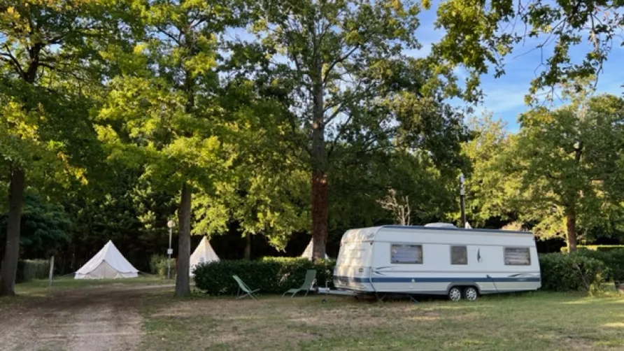 Camping La Rivière Dorée