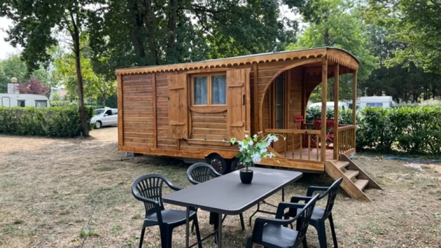 Camping La Rivière Dorée