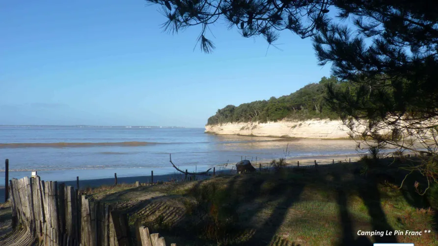 Camping le Pin Franc