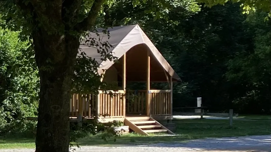 Camping Au Bon Endroit