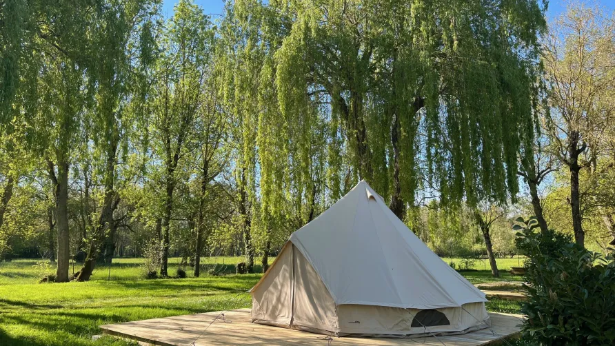 Camping Les Saules De Cormery