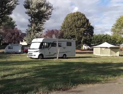 Camping Onlycamp Les Bords de Vienne